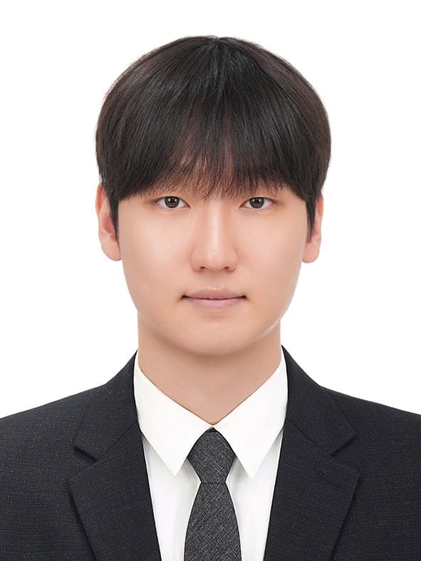 황주인 증명사진